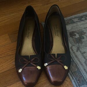Soft Style Women's Black and Brown Loafers